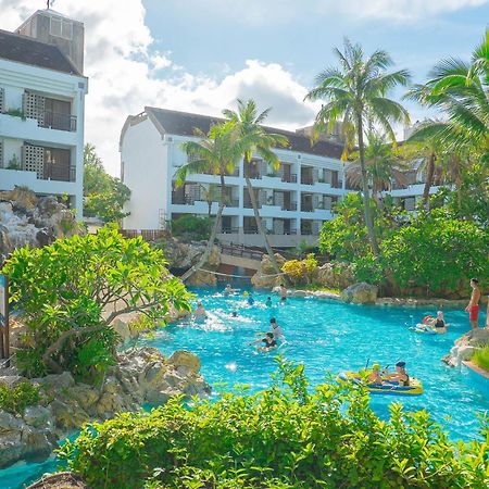 Yoho Beach Resort Kenting Hengchun Exterior photo The swimming pool at the Sunway Lagoon Resort