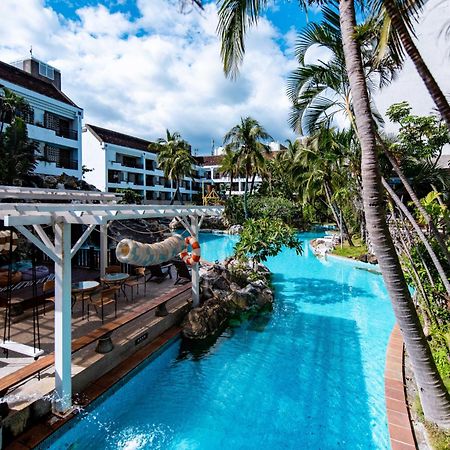 Yoho Beach Resort Kenting Hengchun Exterior photo The swimming pool at the resort