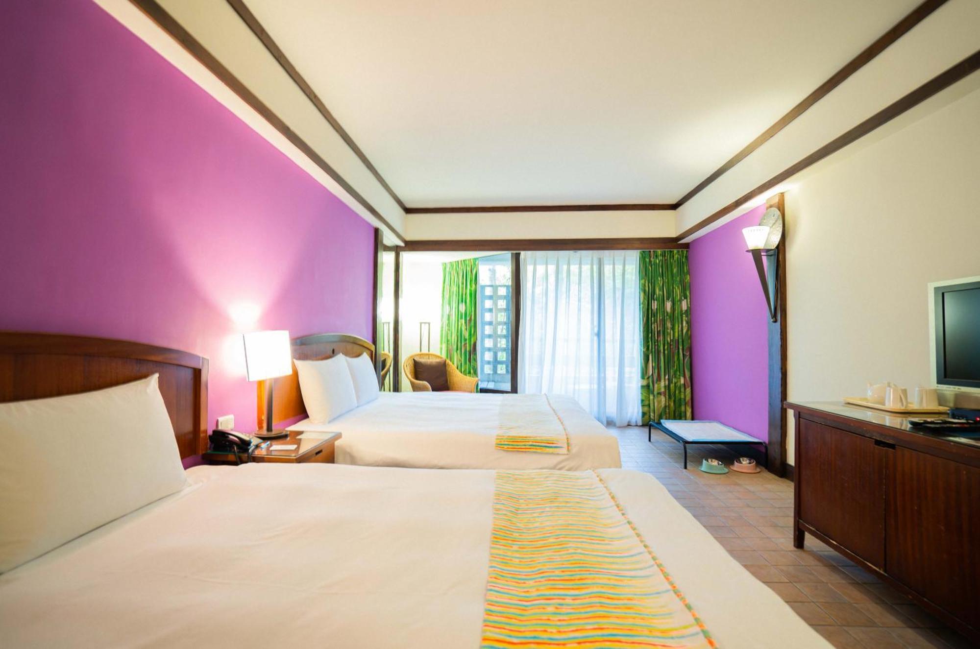 Yoho Beach Resort Kenting Hengchun Exterior photo Deluxe Room