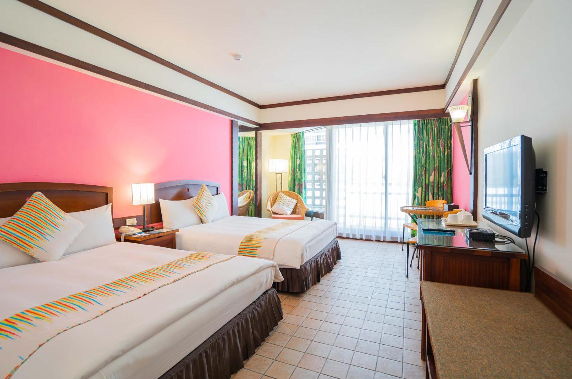 Yoho Beach Resort Kenting Hengchun Exterior photo Deluxe Room