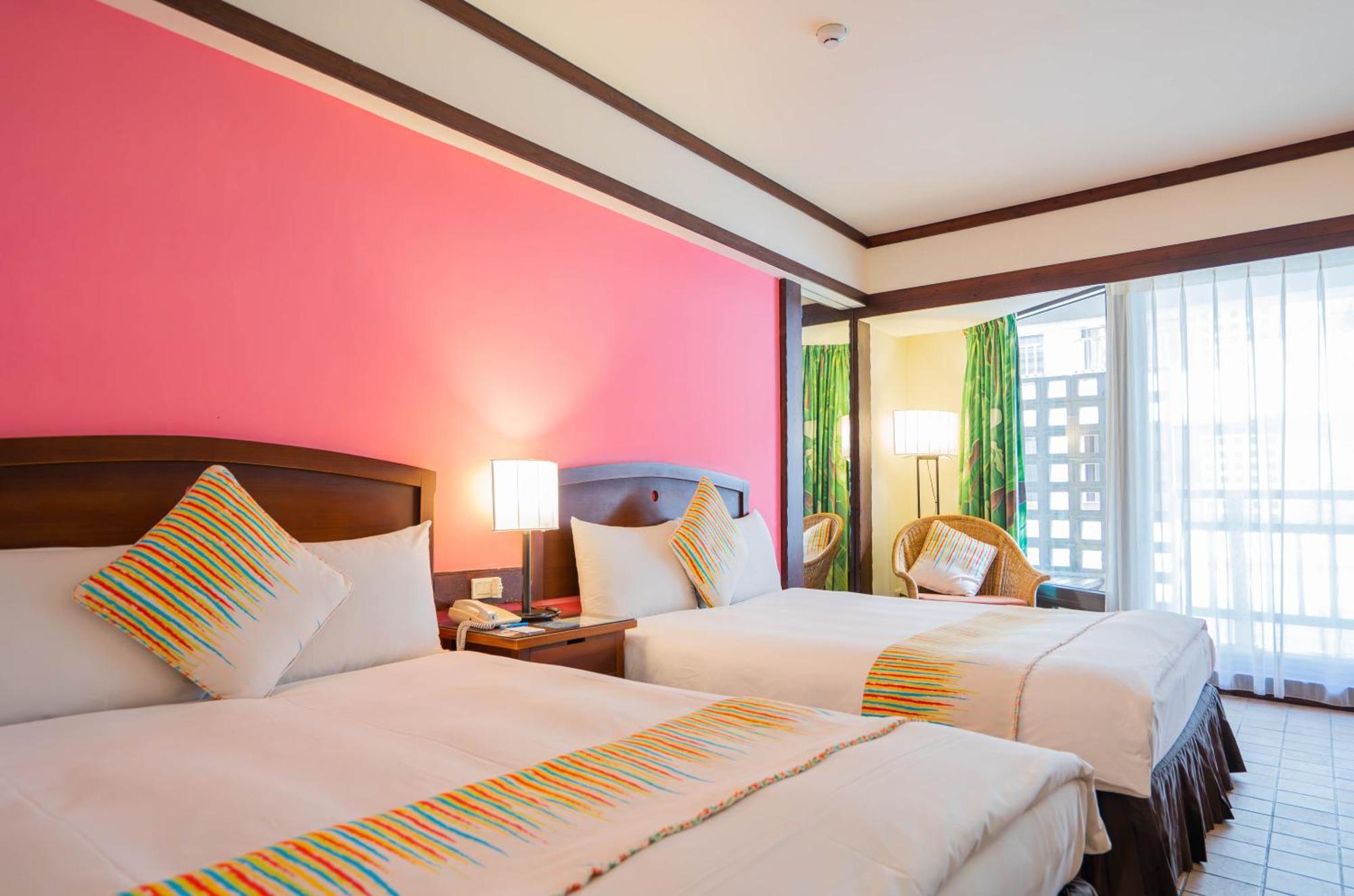 Yoho Beach Resort Kenting Hengchun Exterior photo Deluxe Room