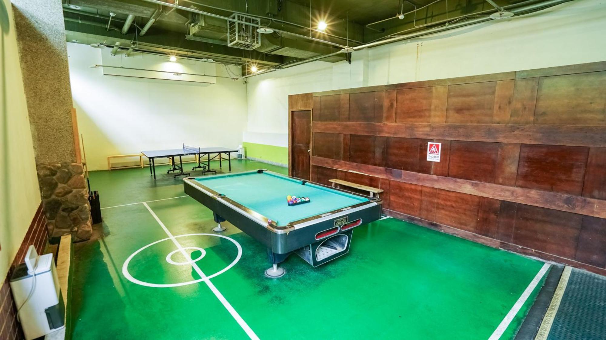 Yoho Beach Resort Kenting Hengchun Exterior photo The billiard room