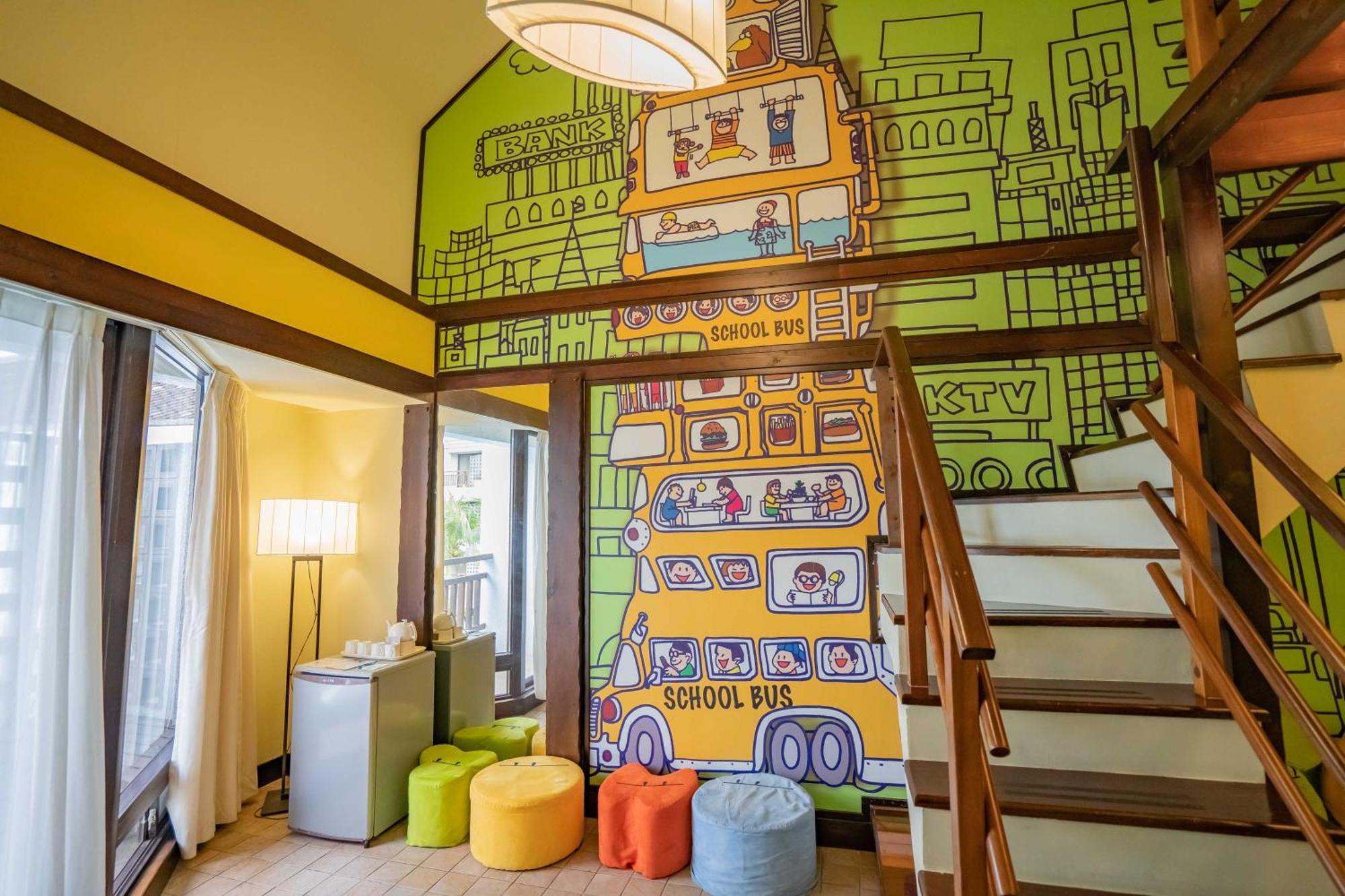 Yoho Beach Resort Kenting Hengchun Exterior photo The interior of the hotel's children's club